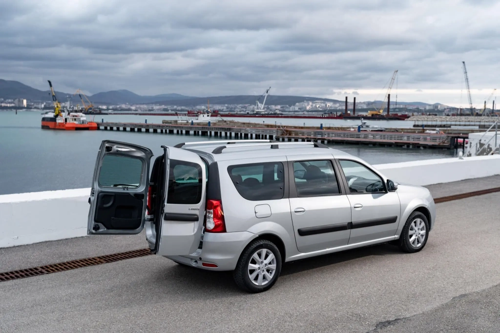 Lada Largus 2025 Lada Largus 2025